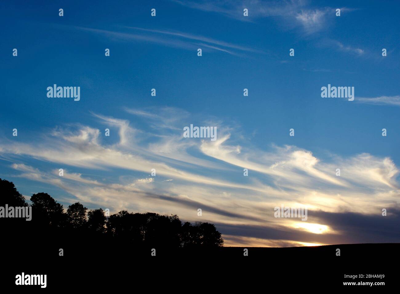 Sonnenuntergang, Wolkenhimmel Stockfoto Sonnenuntergang, Wolkenhimmel Stockfoto