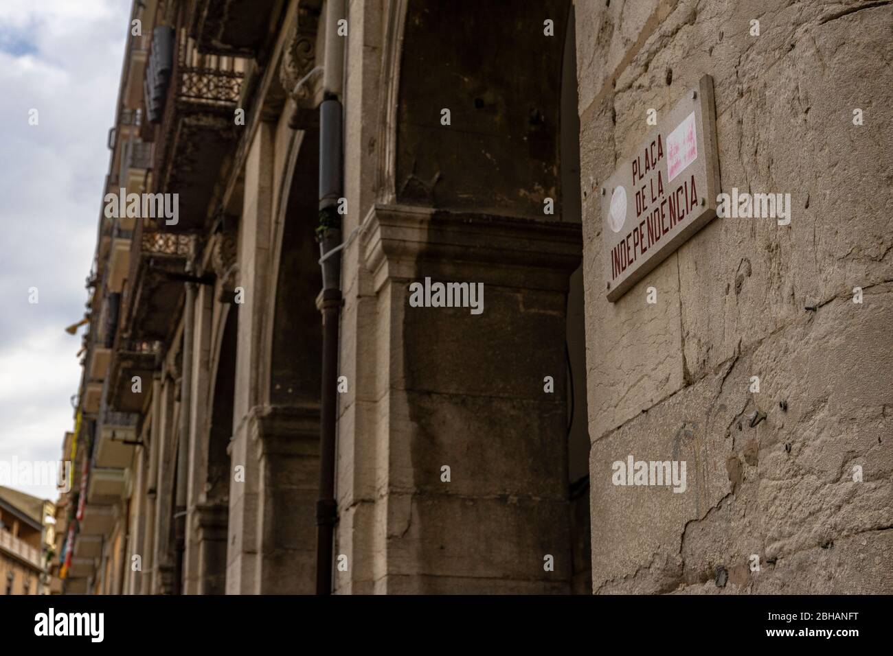 Europa, Spanien, Katalonien, Girona, Plaza de la Independencia im historischen Zentrum von Girona Stockfoto