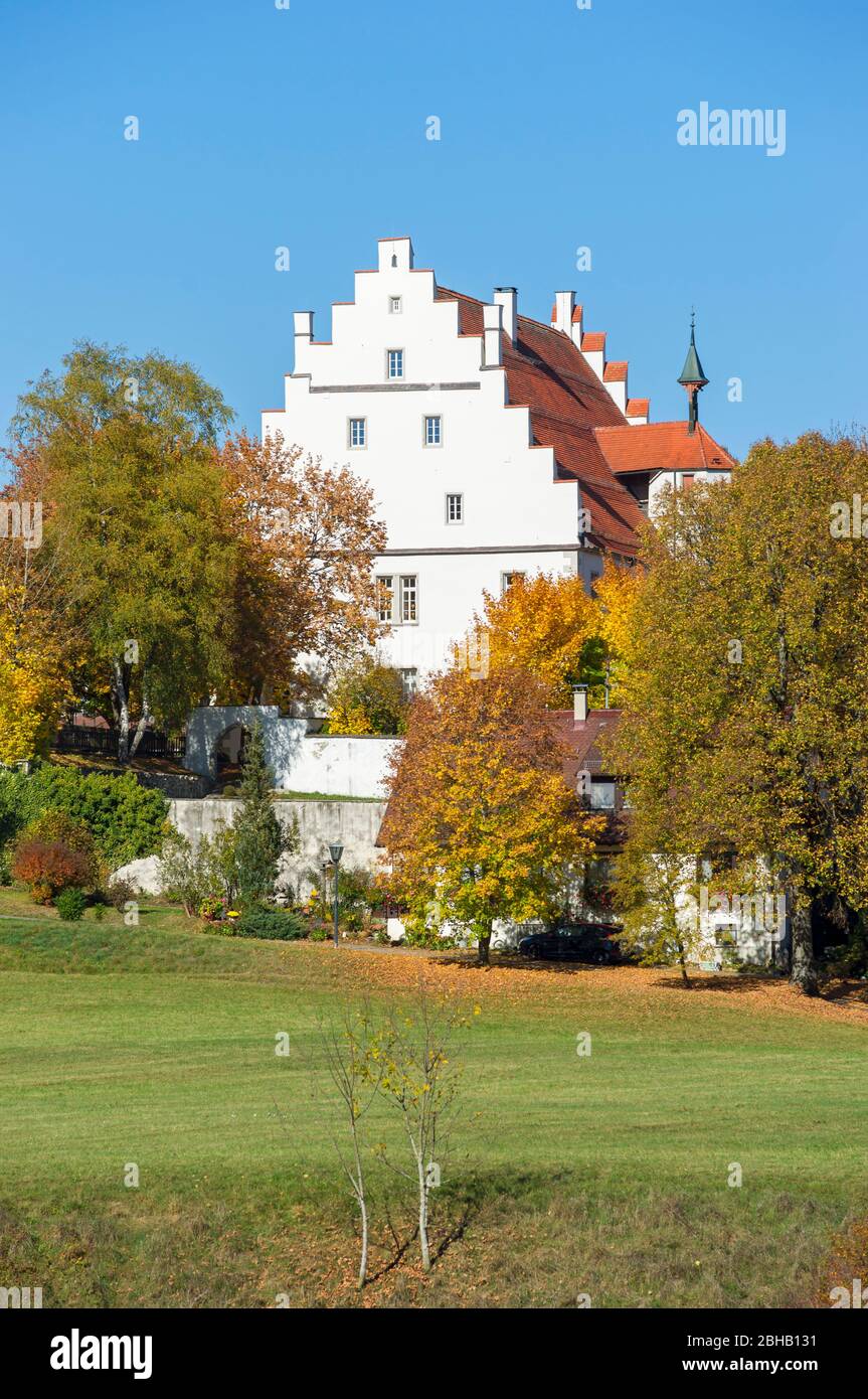 Deutschland, Baden-Württemberg, Trochtelfingen, Schloss Werdenberg wurde Mitte des 15. Jahrhunderts erbaut. Renaissanceschloss der Grafen von Werdenberg, heute Schule. Stockfoto