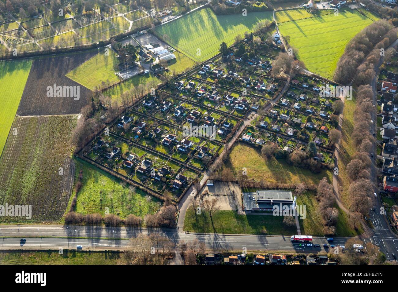 Luftaufnahme, kleine Gartenanlage am Hölkeskampring / Sodinger Straße, Herne, Ruhrgebiet, Nordrhein-Westfalen, Deutschland Stockfoto