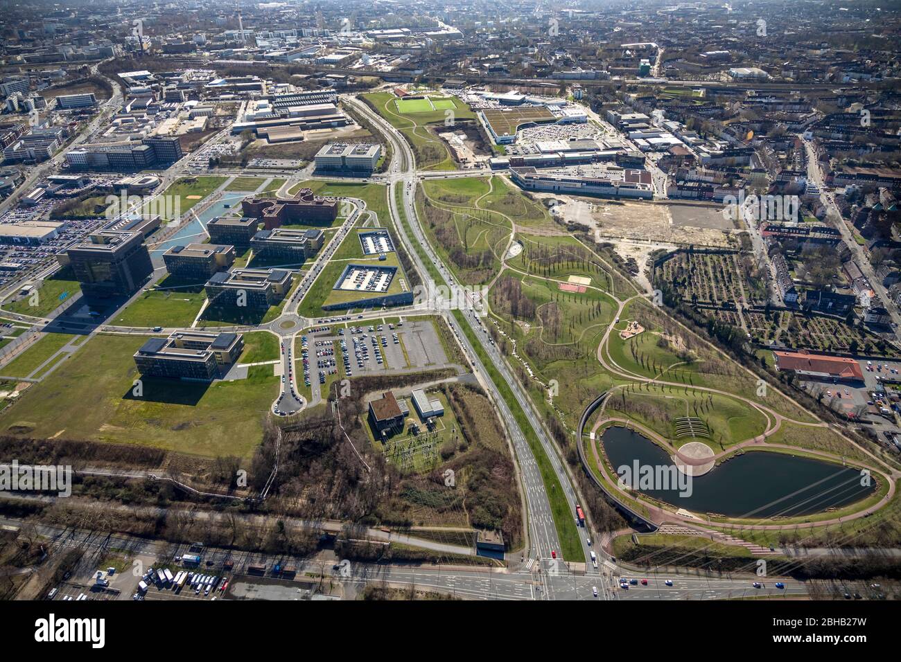 Thyssenkrupp-Hauptsitz, ehemaliges Krupp-Gussstahlwerk, Berthold-Beitz-Boulevard, Essen, Ruhrgebiet, Nordrhein-Westfalen, Deutschland Stockfoto