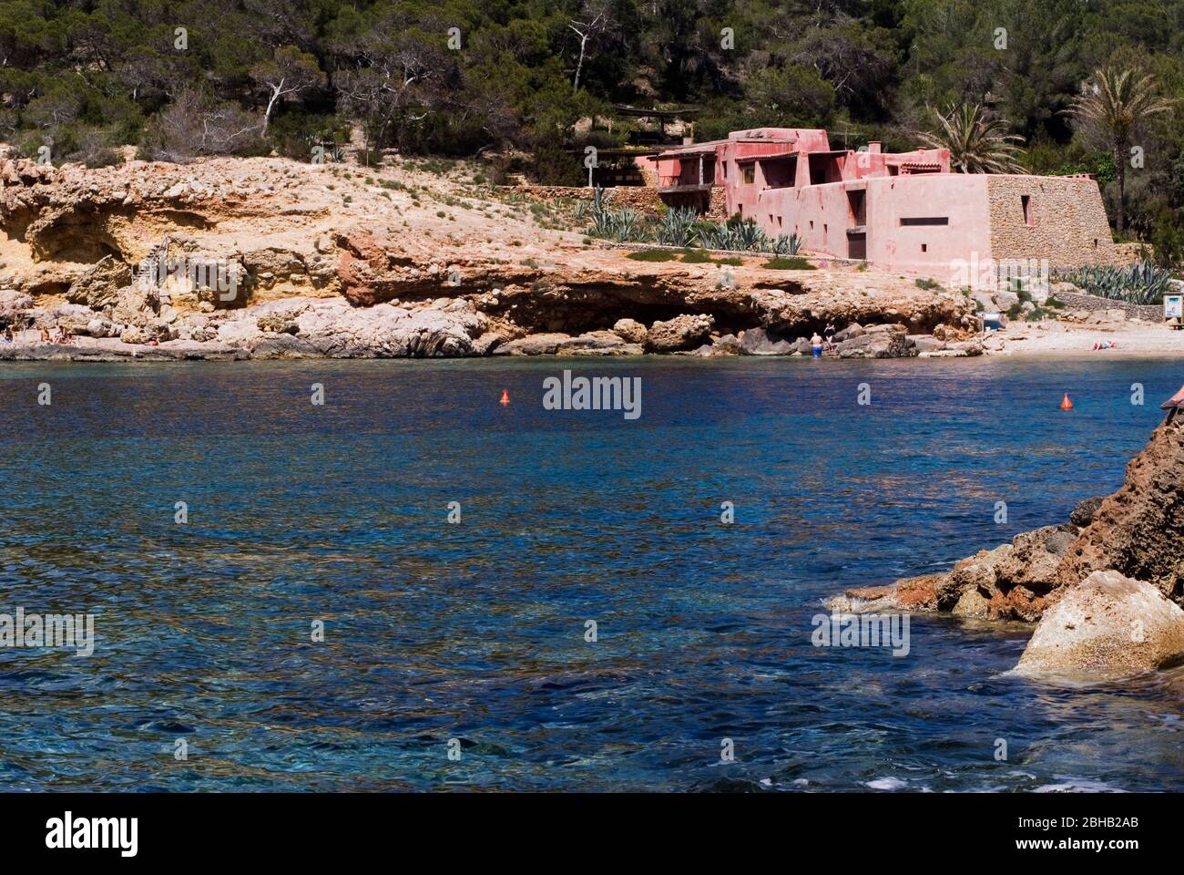 Strand Cala Salada, Ibiza, Spanien Stockfoto