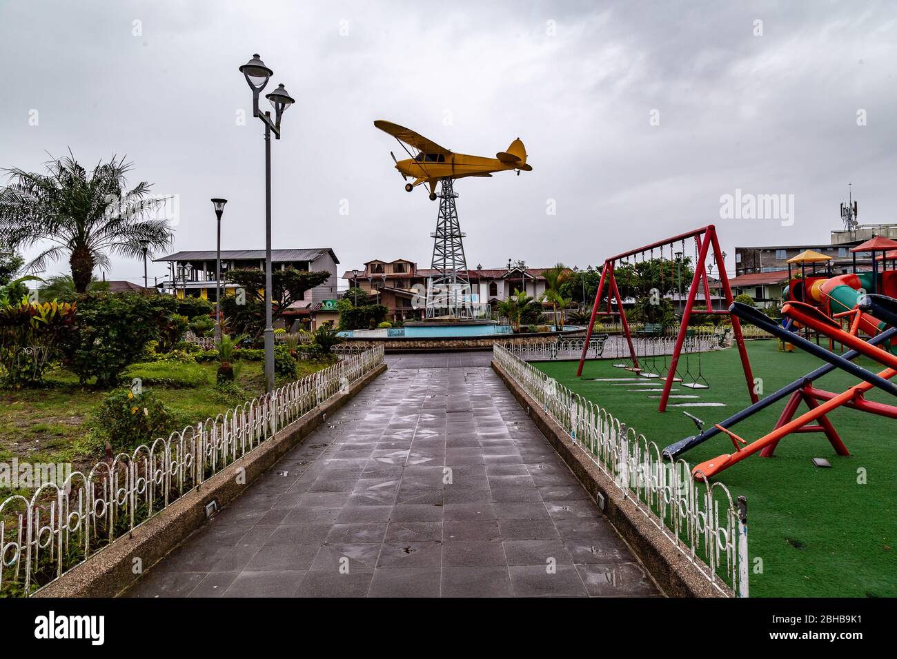 Shell, Pastaza, Ecuador, 9. November 2019: Shell Central Park, eine Stadt an den Hängen der ecuadorianischen Anden, wo es eine der ersten Flugstrecken gab Stockfoto