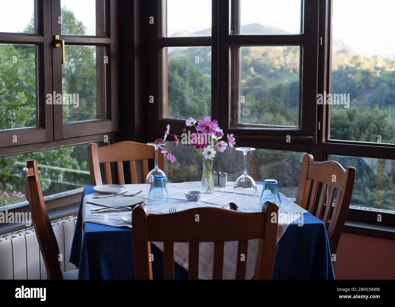 Restaurant im familiengeführten Hotel Posada del Valle in Collía, in der Nähe von Arriondas, in Asturien, Nordspanien Stockfoto