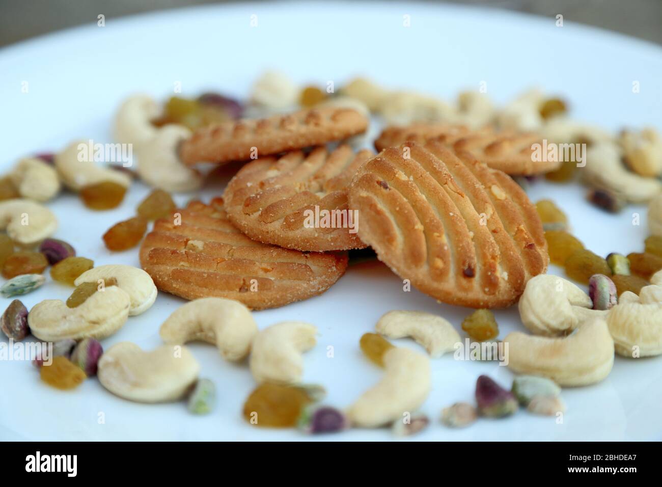 Kekse oder Kekse mit trockenen Früchten. Gesunde Ernährung. Stockfoto