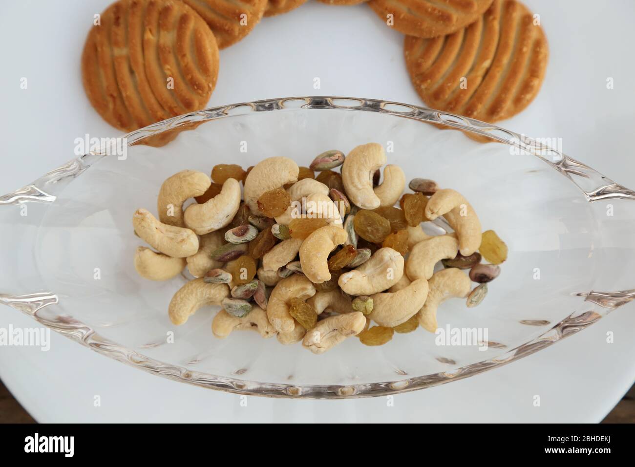 Kekse oder Kekse mit trockenen Früchten. Gesunde Ernährung. Stockfoto