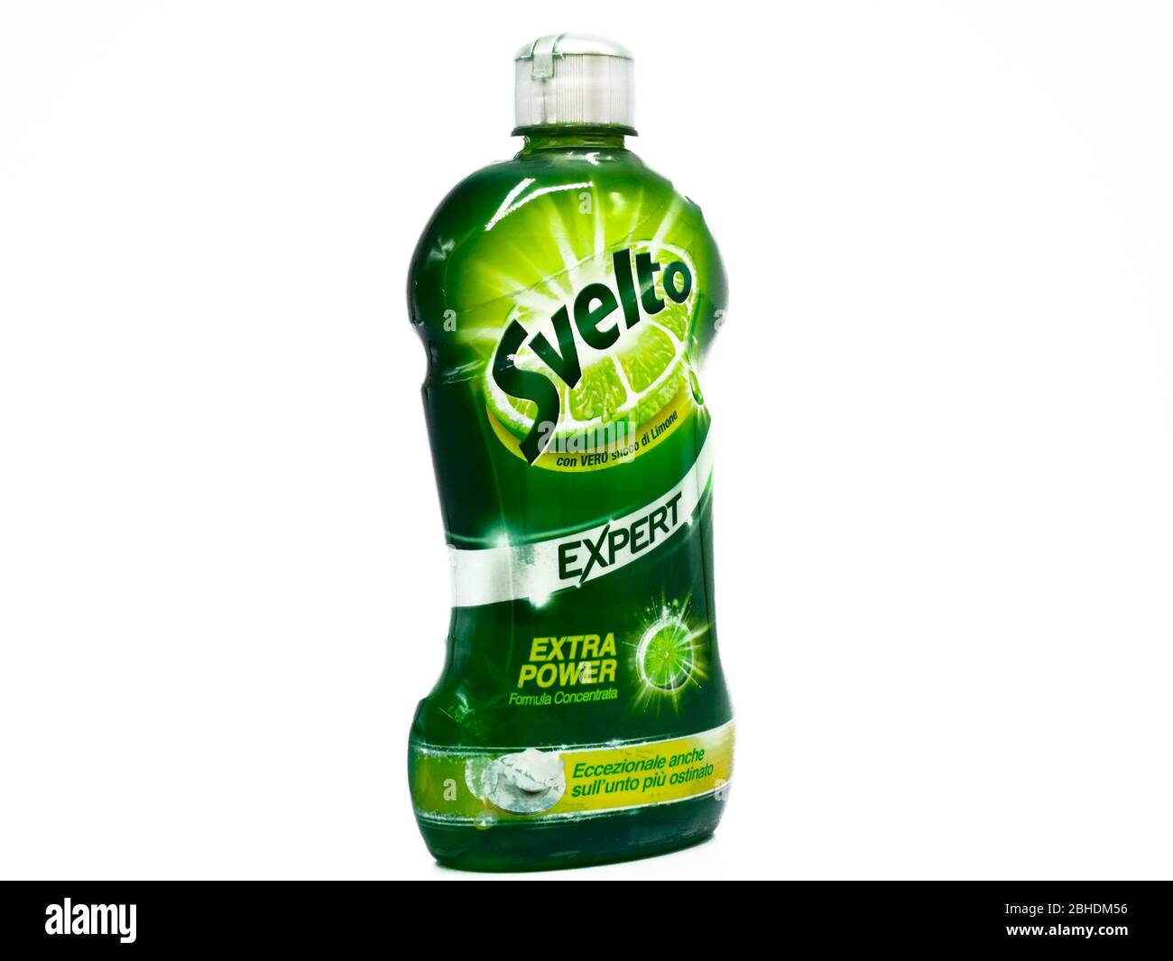 SVELTO Spülmittel. Svelto ist eine Marke von Unilever Stockfoto