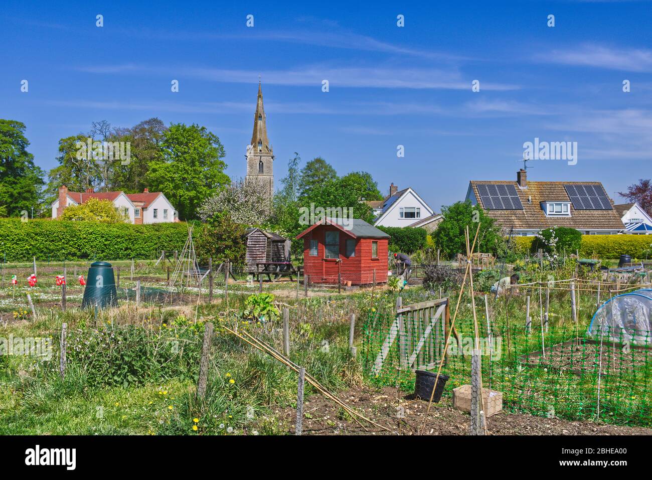 Bedfordshire Dorf Zuteilung an einem hellen sonnigen Tag im Frühling Stockfoto