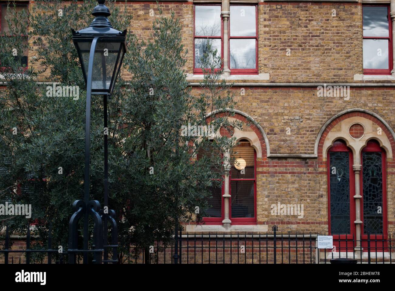 St. Michael's Klerus House and School Room, Leonard Street, London Borough of Hackney, EC2 Stockfoto