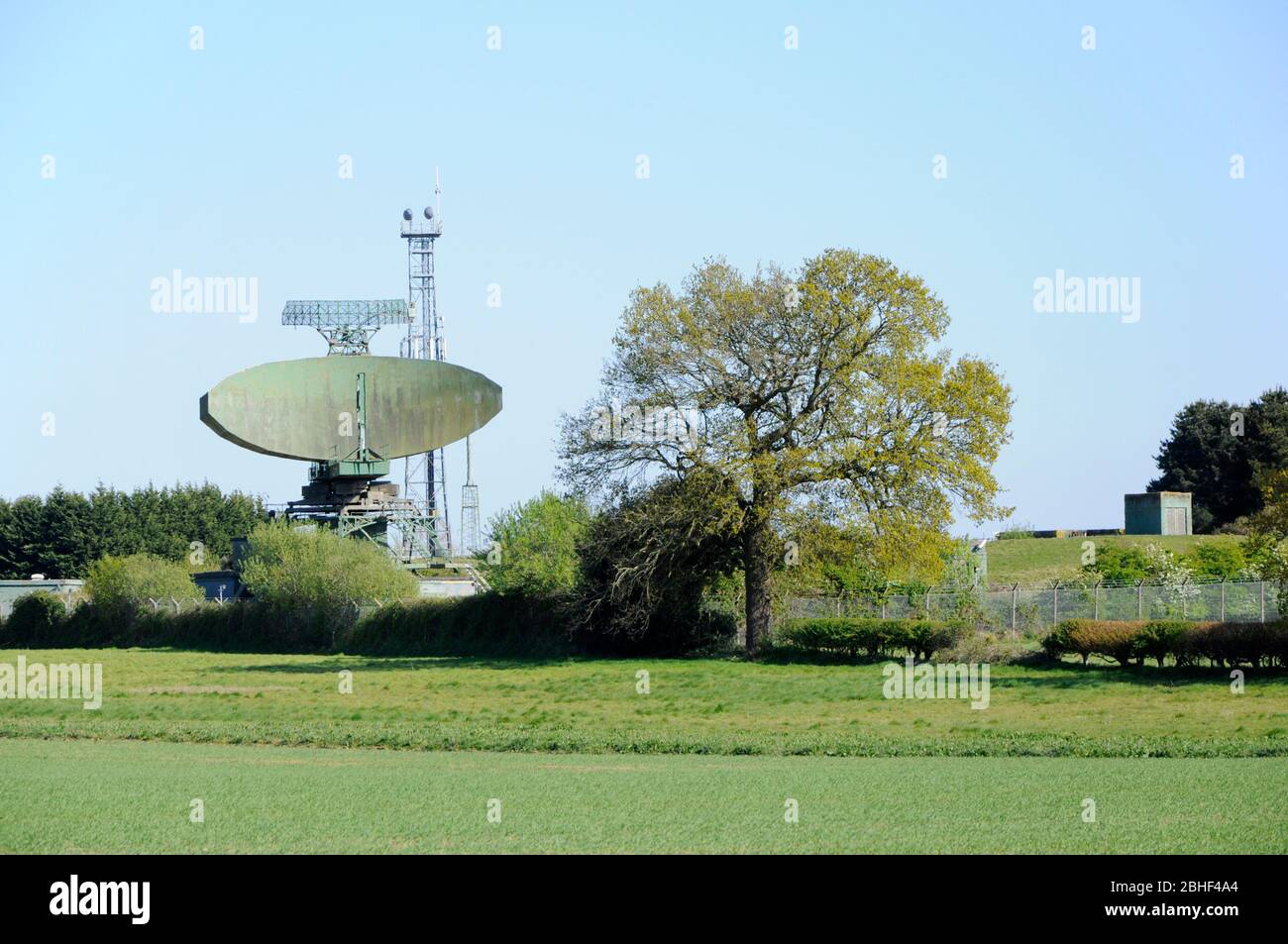 Die Type 84 Radarschale auf dem ehemaligen RAF Neatishead Stockfoto