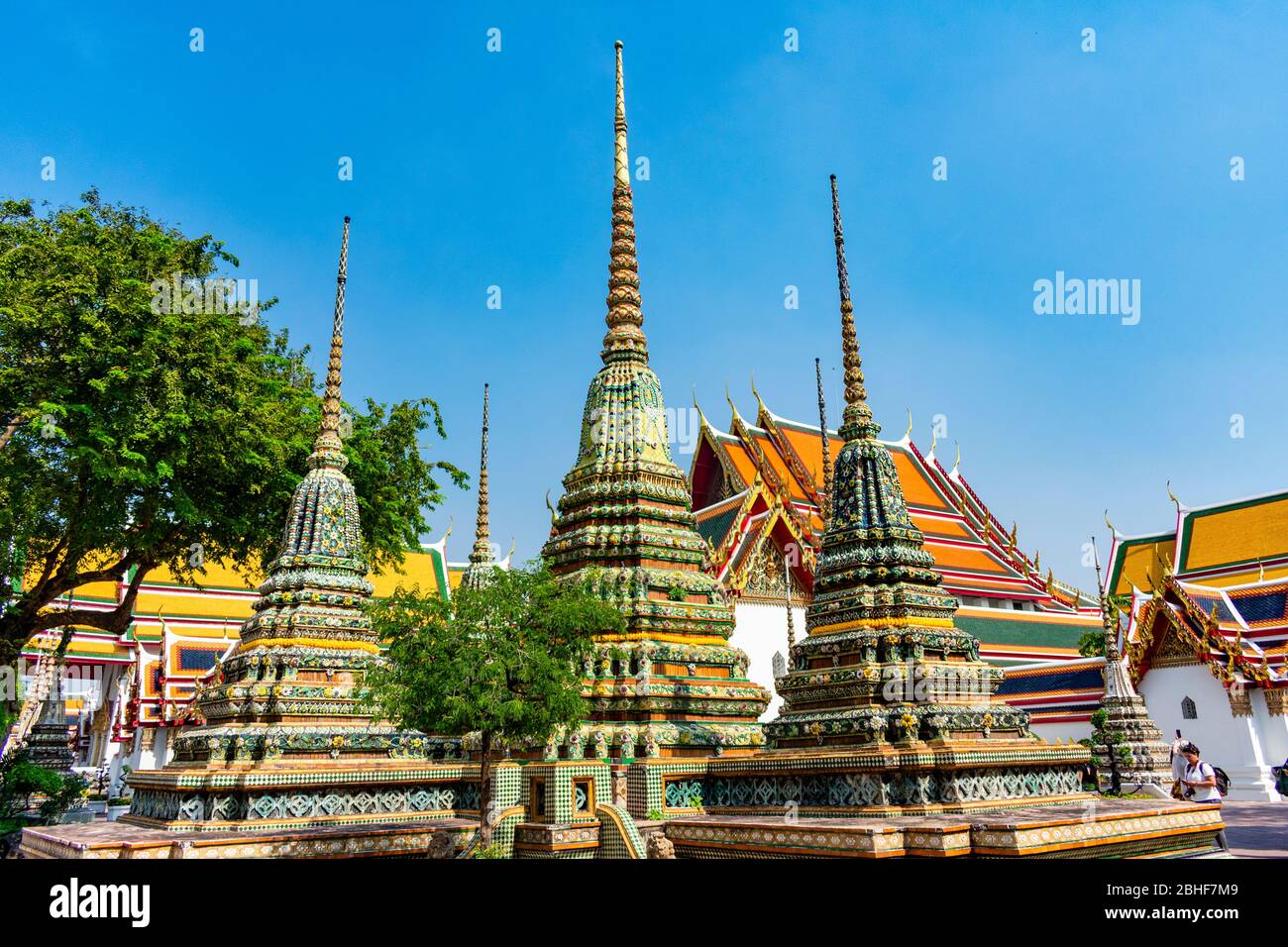 Thailandia, Bangkok - 12. januar 2019 - der Phra Maha Chedi Si Rajakarn im Wat Pho in Bangkok Stockfoto