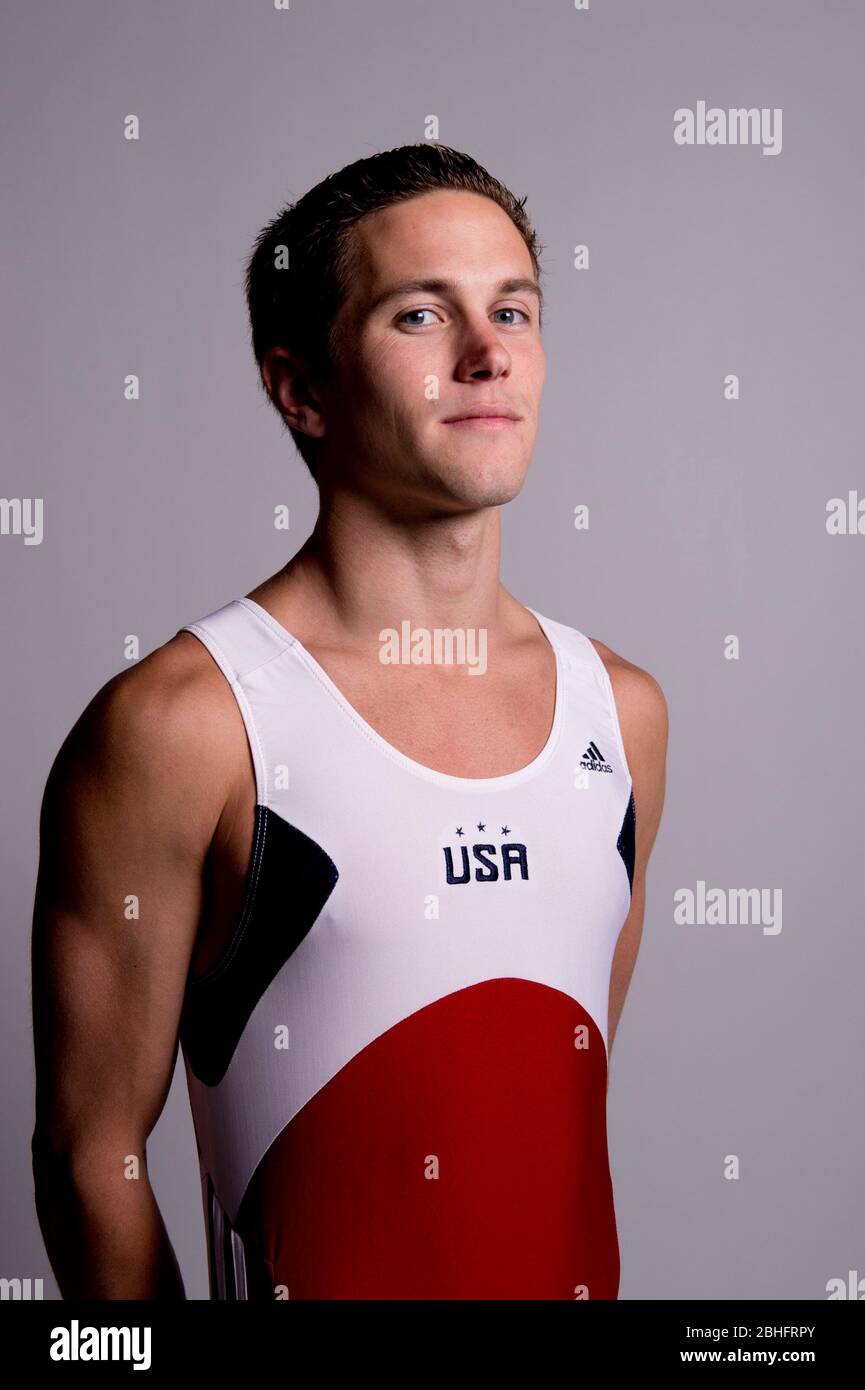 Der Turner Logan Dooley posiert beim Team USA Media Summit in Dallas, TX, vor den Olympischen Spielen 2012 in London. 14. Mai 2012 ©Bob Daemmrich Stockfoto