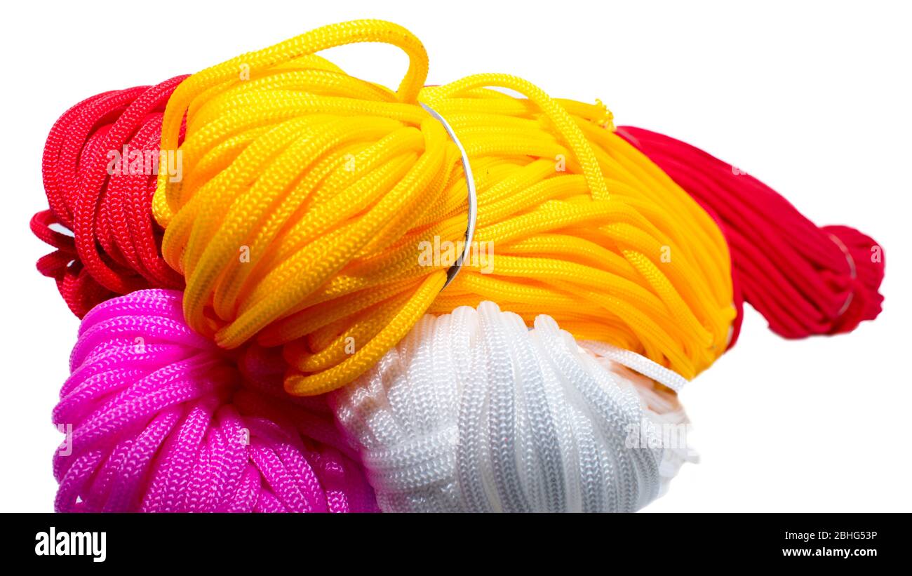 Geflochtenes Seil Mit Kordelfaden Aus Nylon-Knoten Mit Macrame-Perlenstickerei Stockfoto