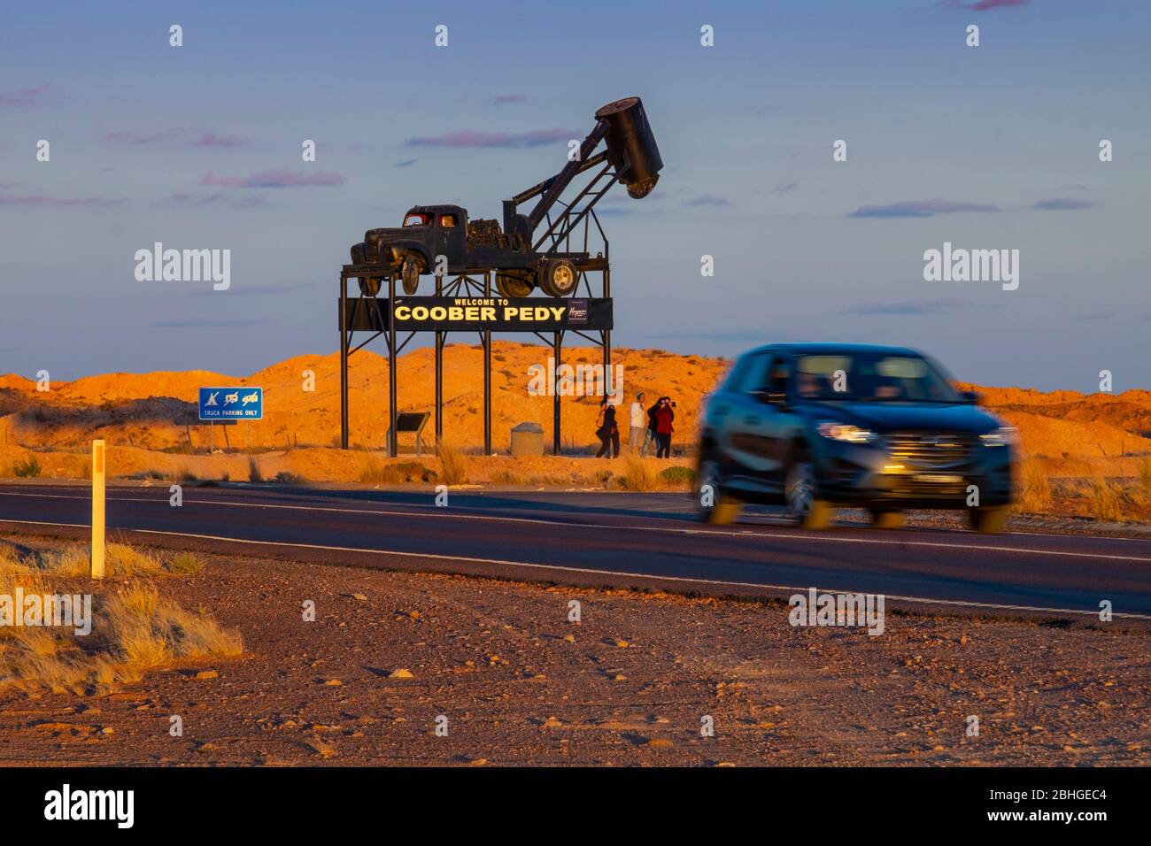 Coober Pedy, South Australia, Australien. Coober Pedy ist eine Stadt im Norden von Südaustralien, 846 km (526 mi) nördlich von Adelaide auf dem Stuart Highway. I Stockfoto