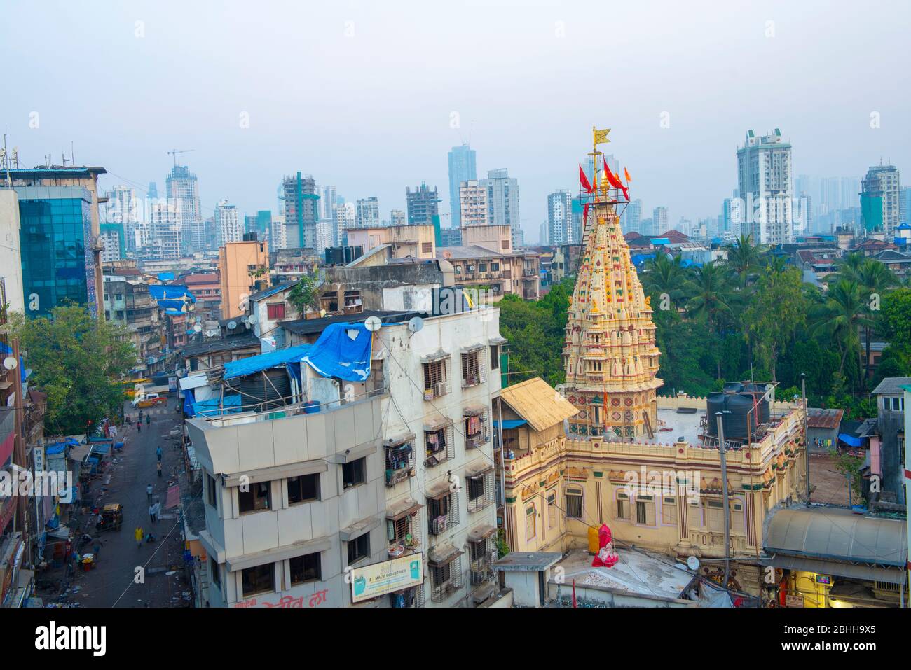 Mumbai / Indien 2 November 2019 Luftaufnahme des Mumba Devi Tempels ist ein berühmter alter Tempel, der Göttin Mumbadevi am Zaveri Bazaar Bhule gewidmet ist Stockfoto