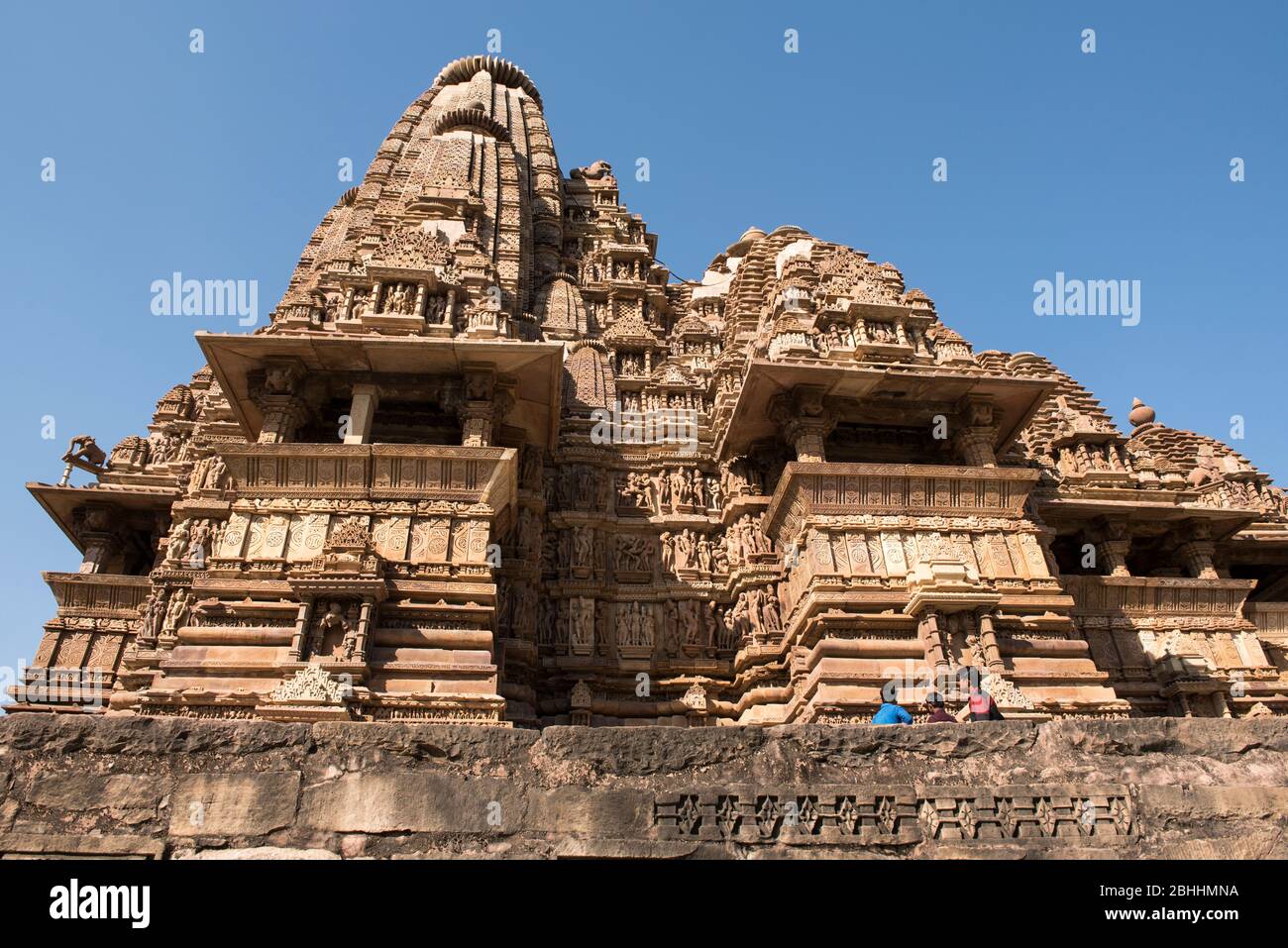 Khajuraho / Indien 24 Februar 2017 ( Vishwanath Tempel ) die Khajuraho Gruppe der Denkmäler ist eine Gruppe Hindu-Tempel bei khajuraho madhya pradesh in Stockfoto