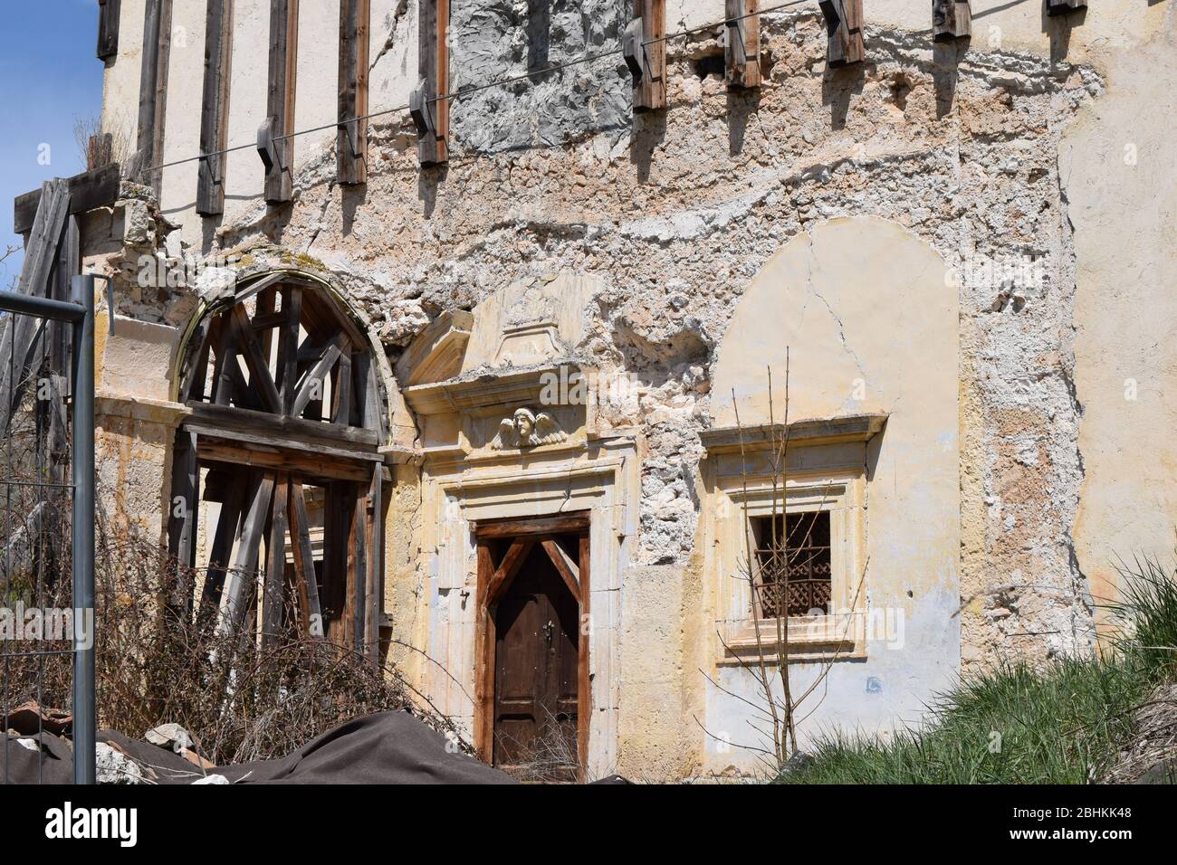 Codemned Kirche Madonna del Lago in Santo Stefano di Sessanio, L'Aquila, Italien Stockfoto