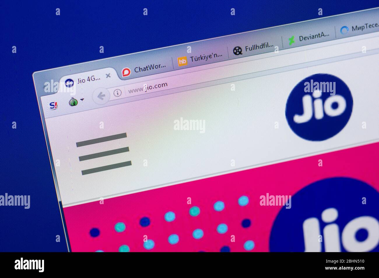 Rjasan, Russland - 13. Mai 2018: Jio Website auf dem Display des PC, url - Jio.com Stockfoto