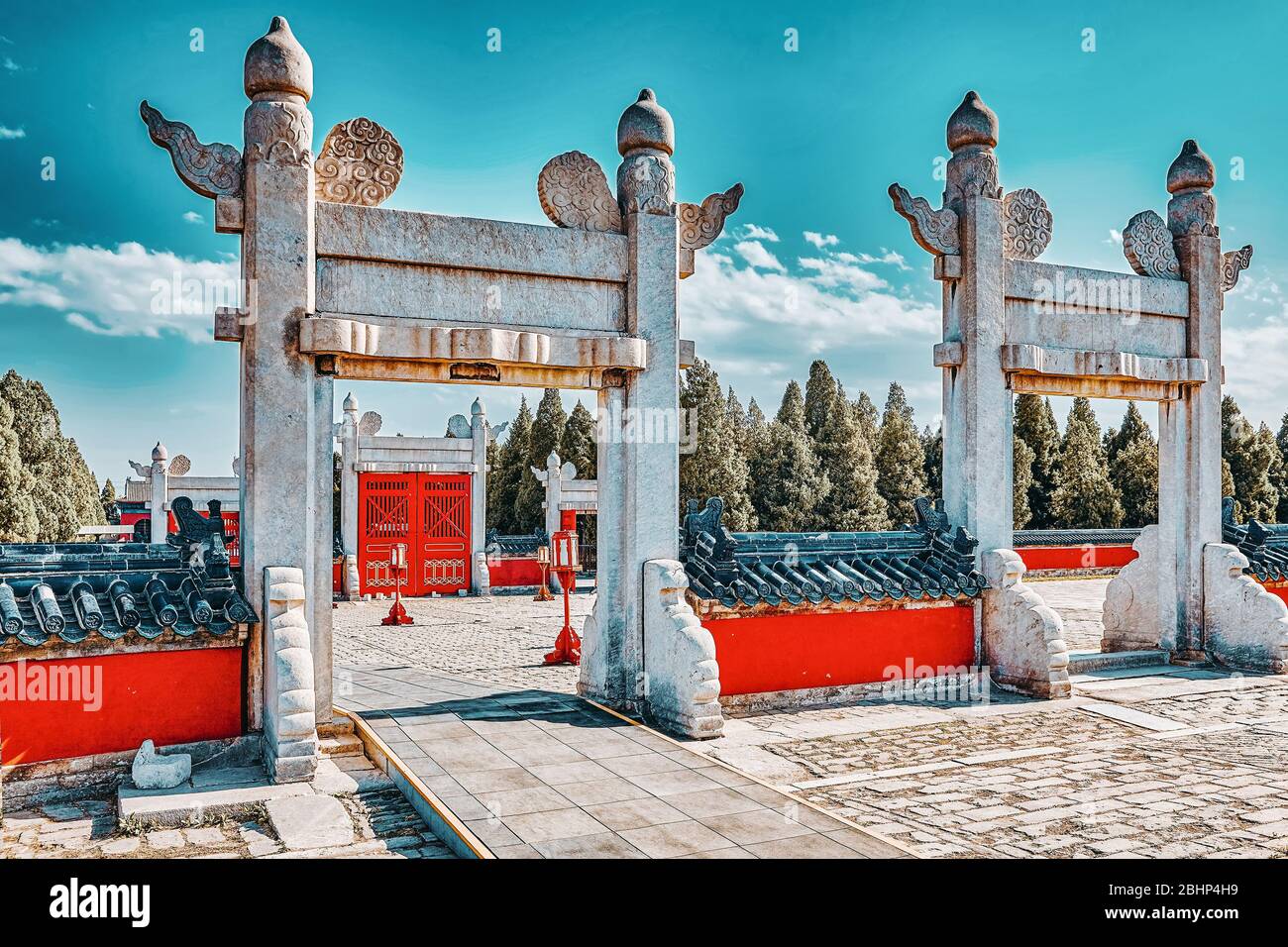Lingxing Tor des kreisförmigen Mound Altars in der Anlage der Himmelstempel in Peking, China. Stockfoto