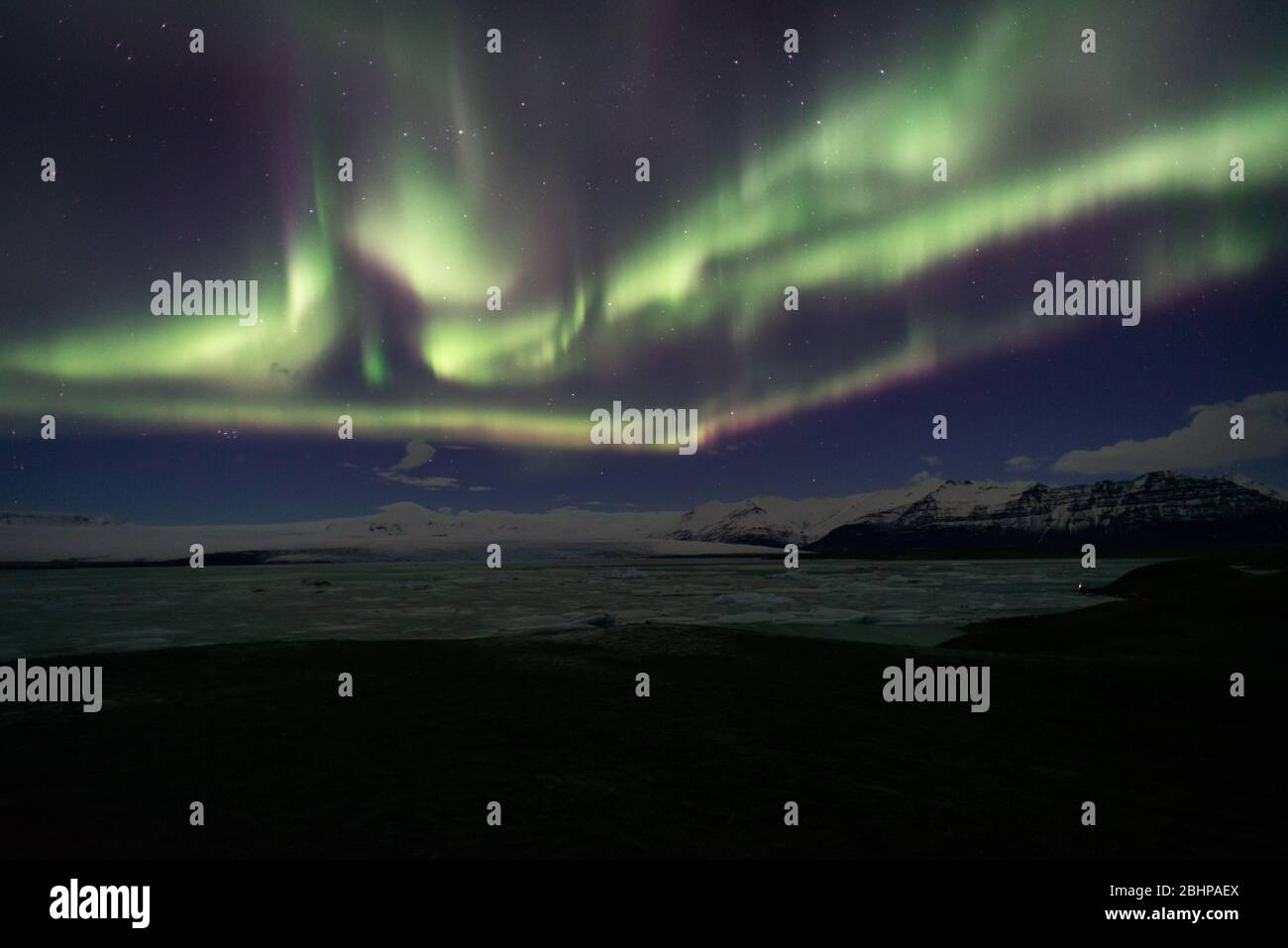 Nordlichter über dem Jökulsárlón Gletschersee, Island Stockfoto