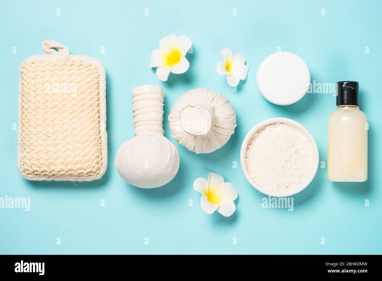 Spa-Behandlung der Hintergrund war blau. Stockfoto
