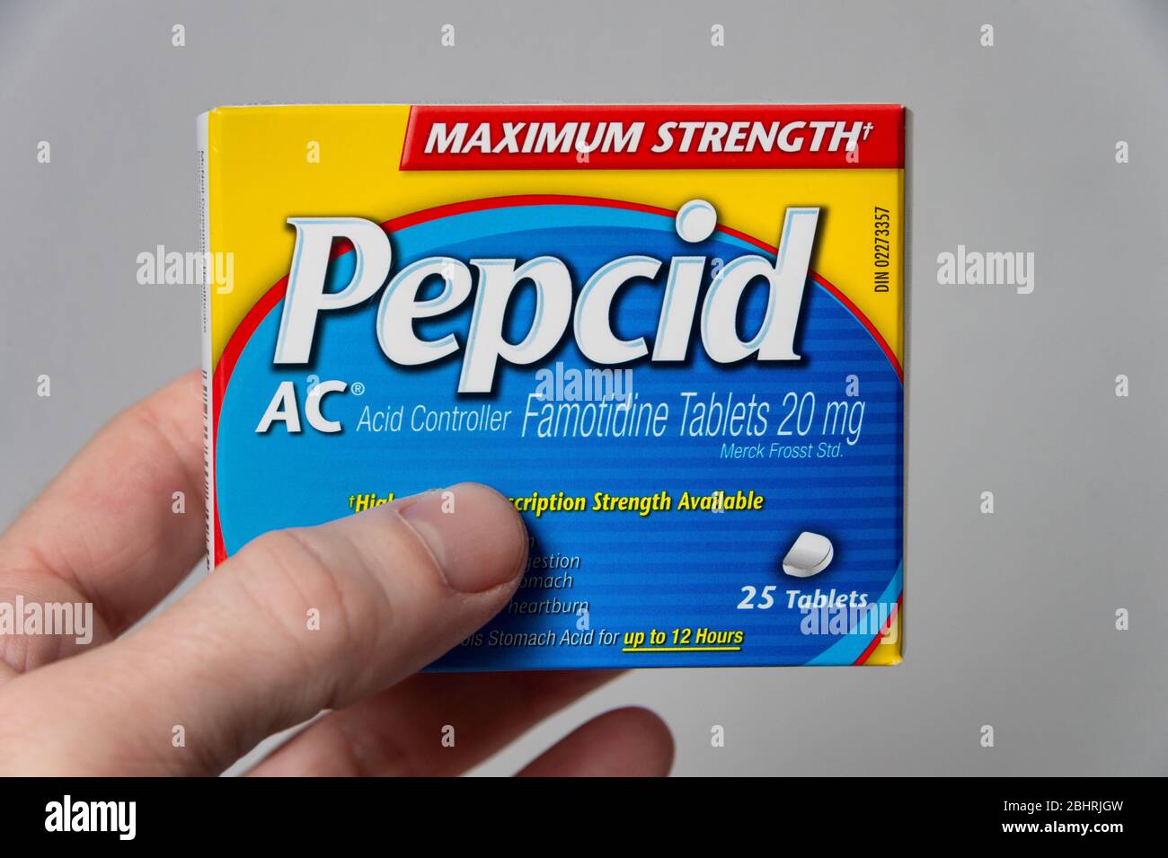 Schachtel mit rezeptfreien Medikamenten gegen Pepcid AC Antacid Stockfoto