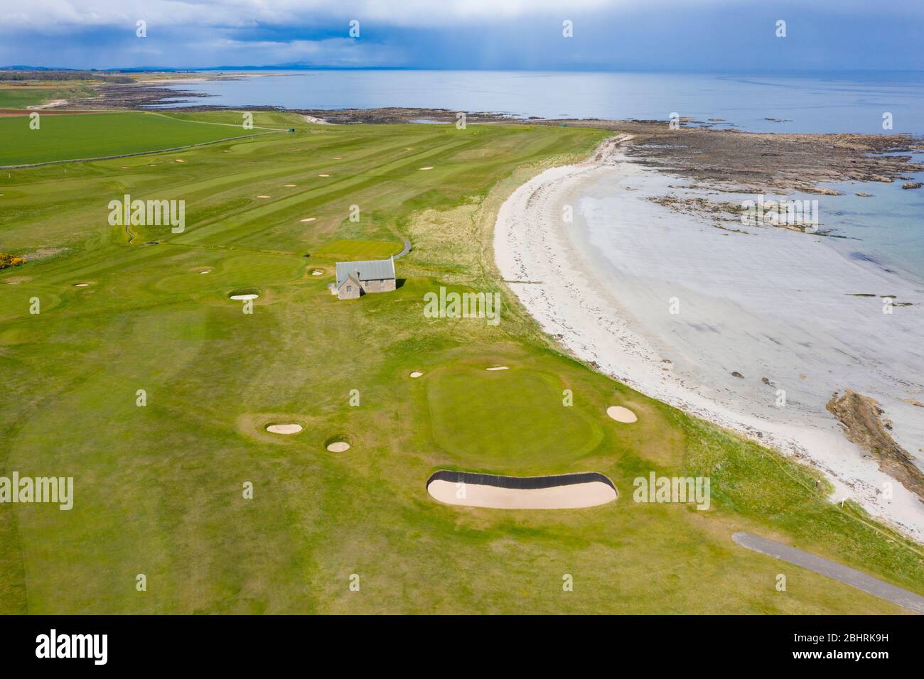 Luftaufnahme des Balcomie Links Golfplatzes auf dem Crail Golf Society Golfplatz, Fife, Schottland, Großbritannien Stockfoto