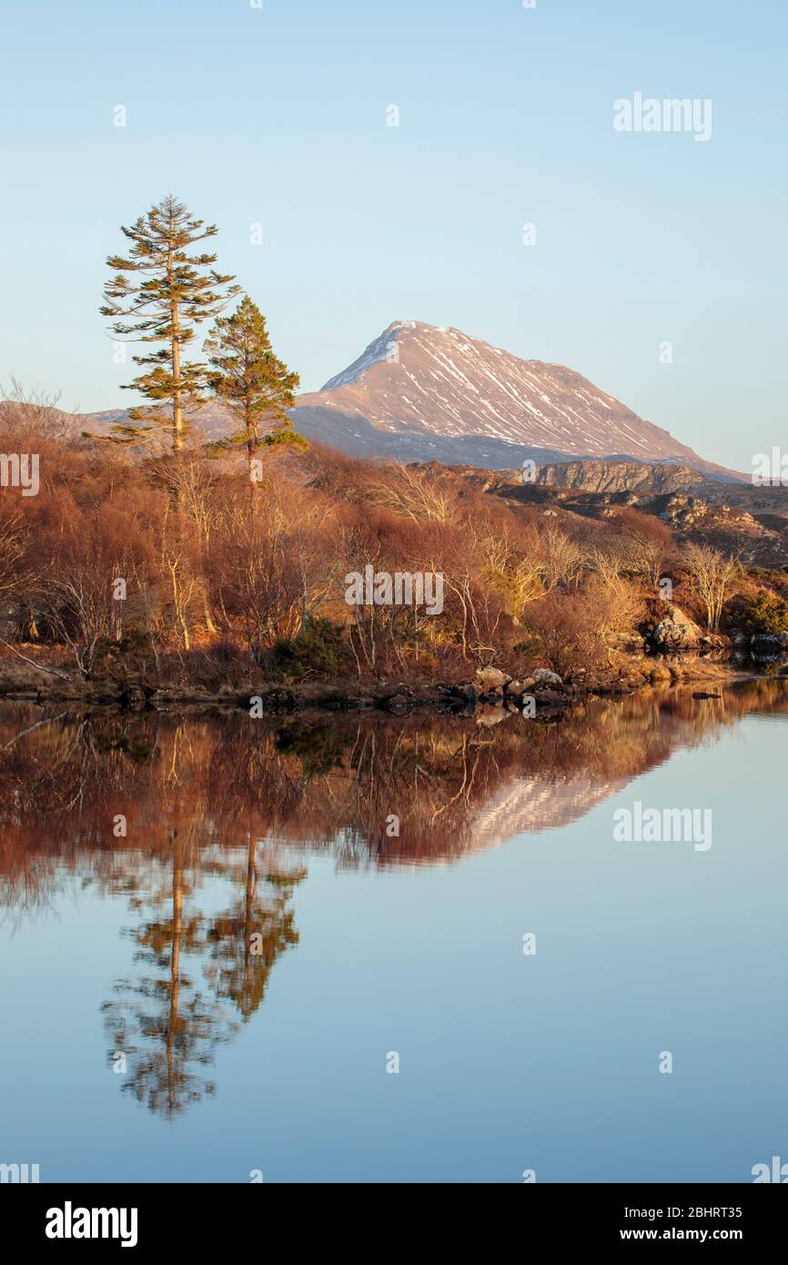 Blick über Loch Druim Suardalain, Assynt, Scottish Highlands, Schottland Stockfoto