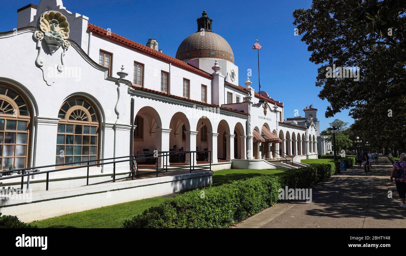 Quapaw Baths & Spa in Bathhouse Row, Central Avenue in der Stadt Hot Springs, Arkansas, USA Stockfoto