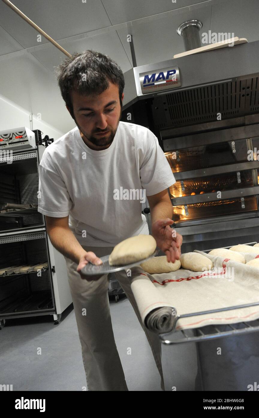 Herstellung von Bio-Brot Stockfoto
