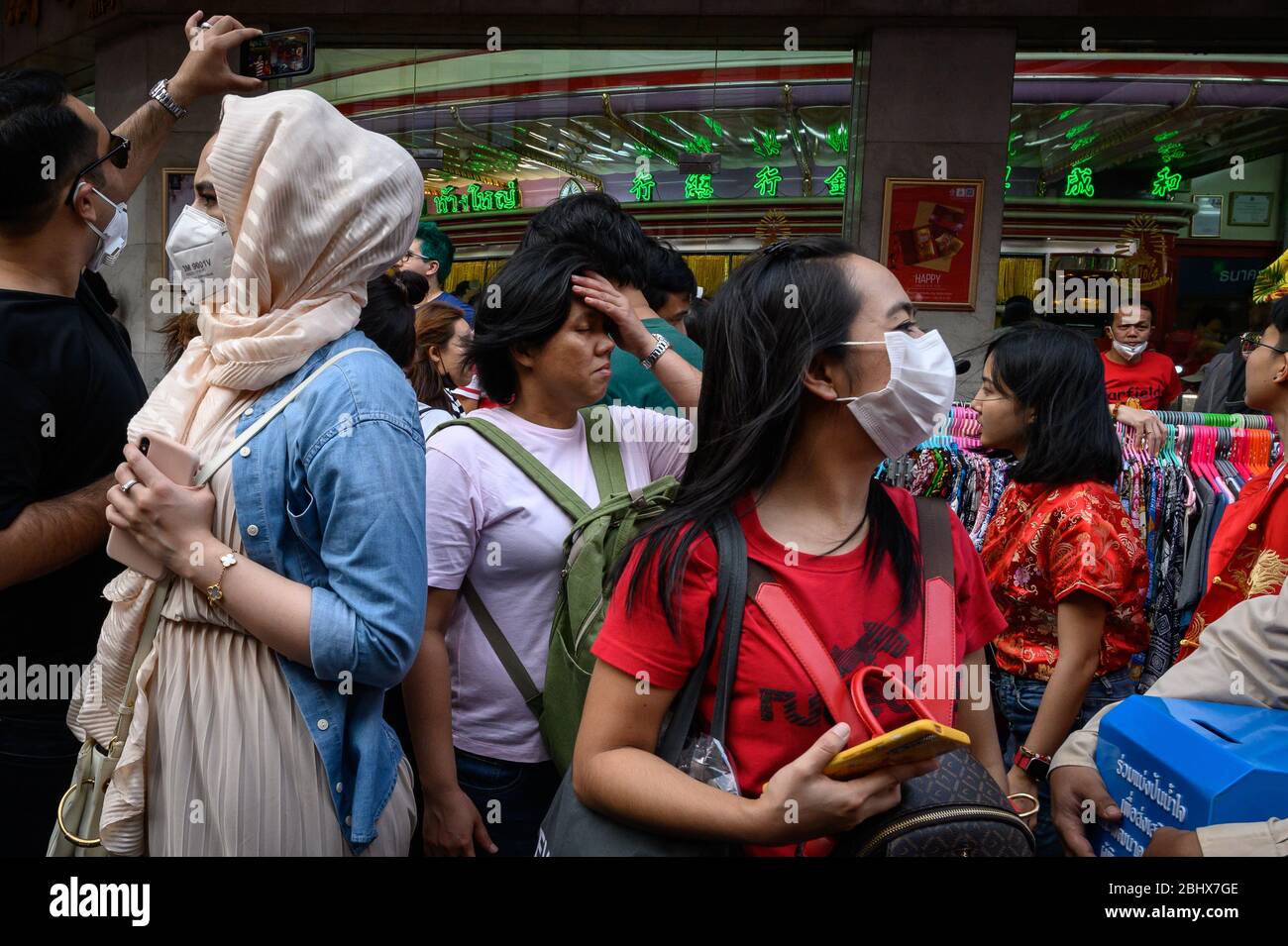 Leute auf der Straße, Chinatown, Bangkok, Thailand Stockfoto