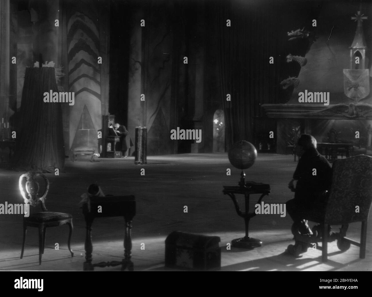 La Chute De La Maison Usher Der Fall Des Hauses Usher Jahr 1928 Frankreich Regie Jean Epstein Jean Debucourt Stockfotografie Alamy