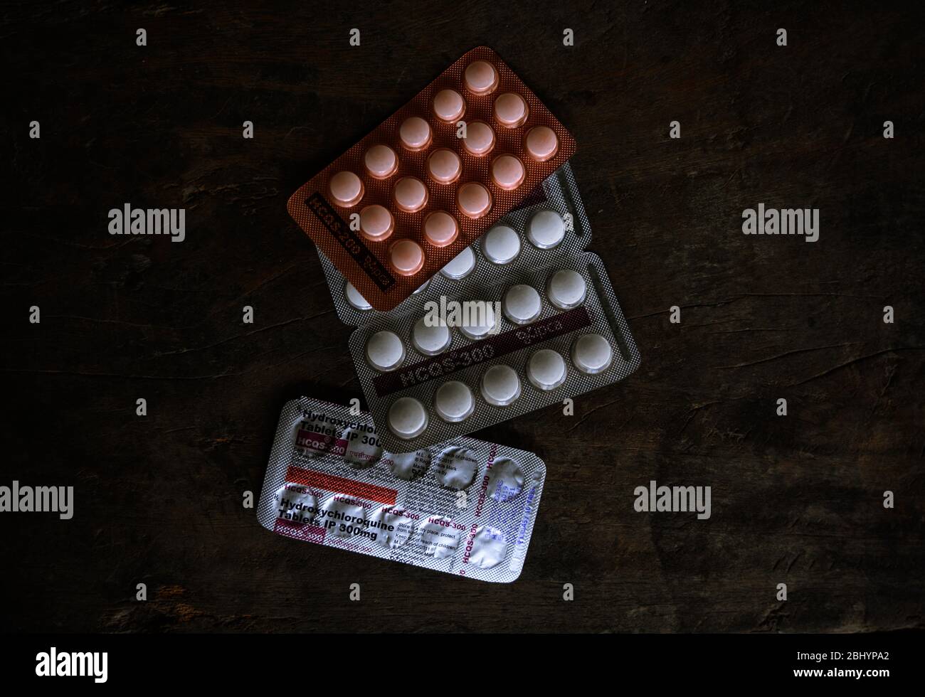 In dieser Fotorillustration werden am 27. April 2020 in Tehatta, Westbengalen, Indien, Tabletten auf einer Blisterpackung Hydroxychloroquin ausgestellt. Stockfoto