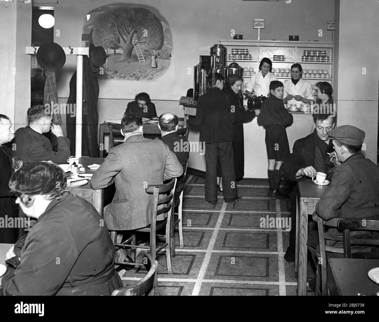 Restaurant oder Café in den 1940er Jahren Stockfoto