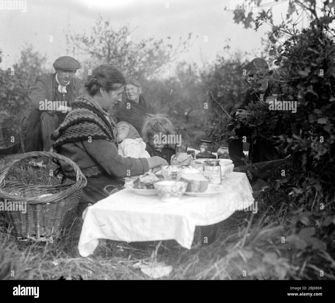 Zigeuner auf Epsom Downs für den Sieg Derby. - 3 Juni 1919 - - - - - - - - - - - - - - - - - - - - - - - - - - - - - - - - - - - Stockfoto