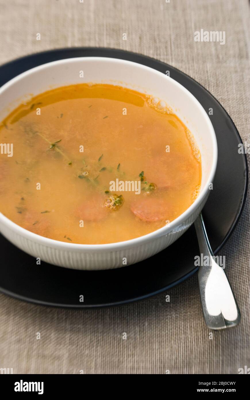 Suppe Von Gelben Erbsen Mit Schweinefleisch — Rezepte Suchen