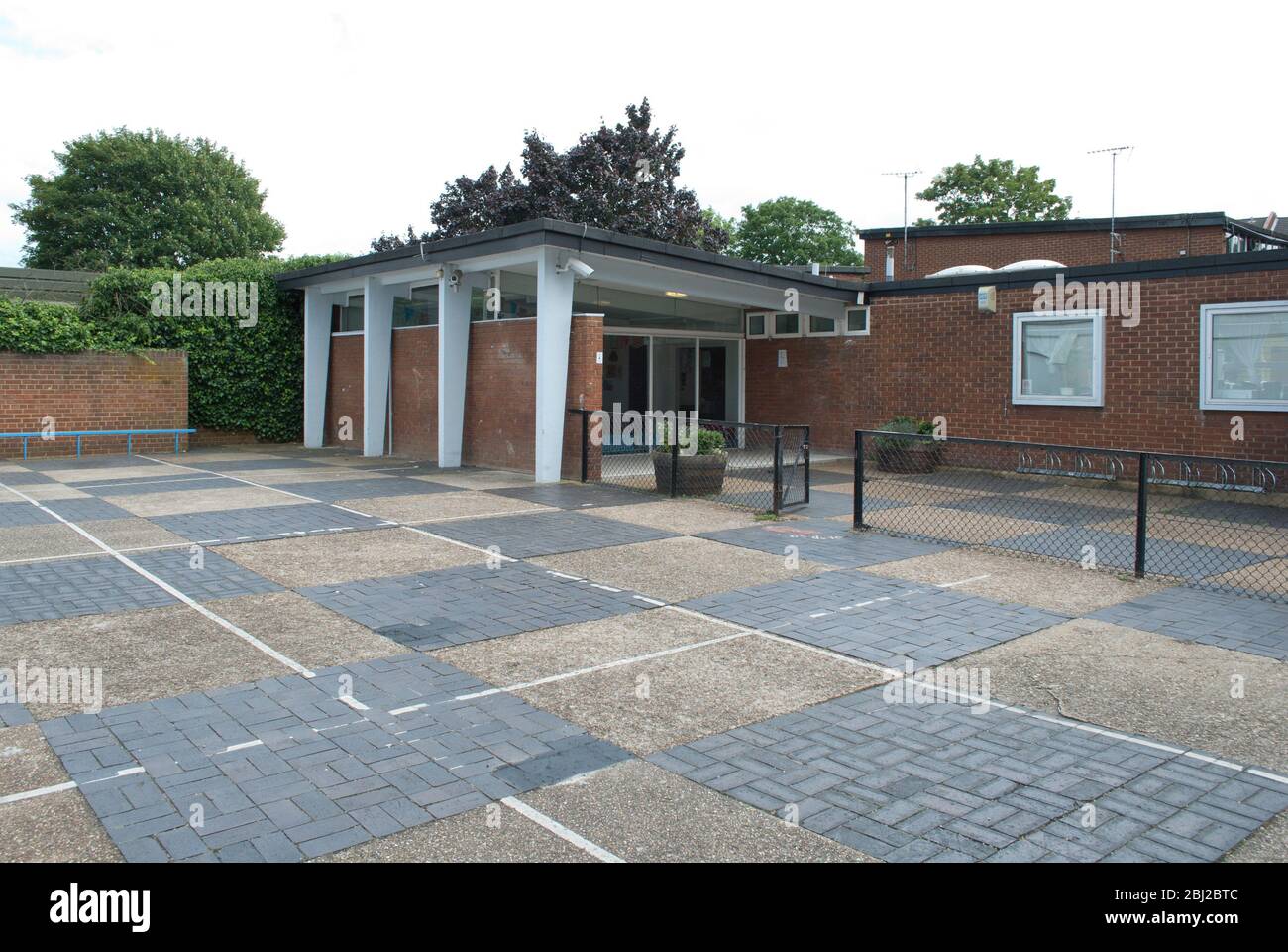 1950s Architektur Moderne Moderne Red Brick Brandlehhow School, Brandlehhow Road, Putney, Wandsworth, London SW15 von Erno Goldfinger Stockfoto