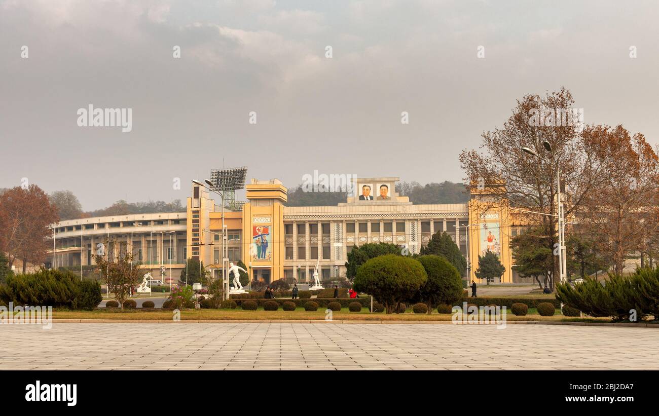 Pjöngjang / DPR Korea - 12. November 2015: Kim Il-sung Stadion in Pjöngjang, Nordkorea Stockfoto