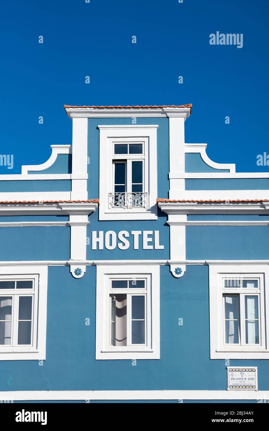 Hell gefärbte Herberge in Aveiro, Portugal Stockfoto