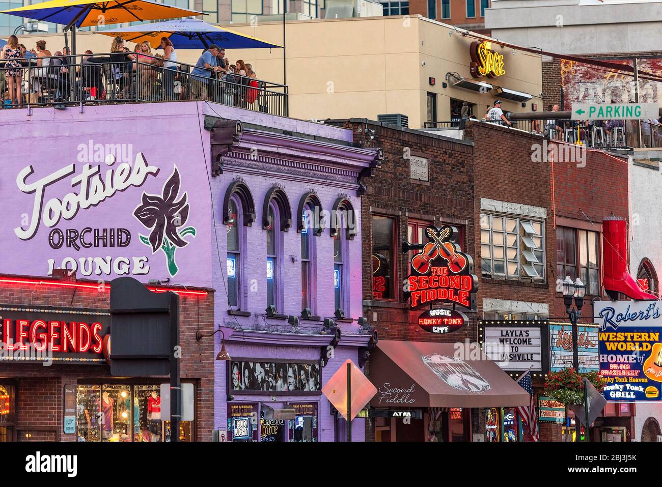 Country Music Bars am Broadway in Nashville in Tennessee. Stockfoto