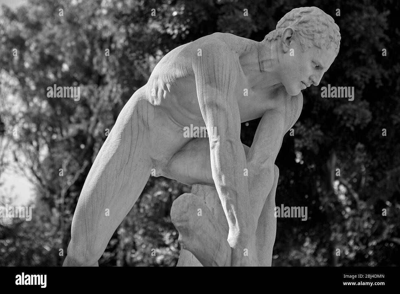 Die Statue des Holzbrechers von Dimitris Fillipotis, Athen, Griechenland Stockfoto