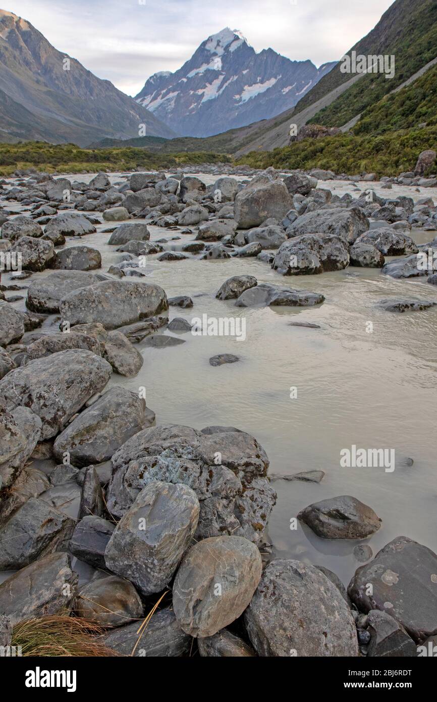 Der Hooker River und Aoraki/Mt Cook Stockfoto