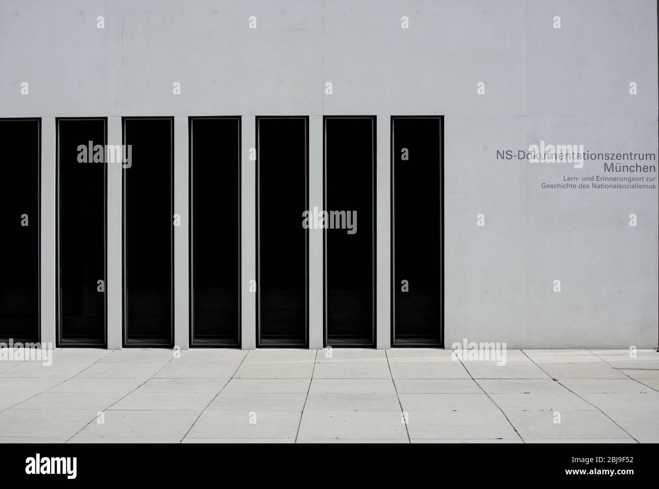 Fassade des Gebäudes des Münchener Dokumentationszentrums für Geschichte des Nationalsozialismus, Deutschland Stockfoto