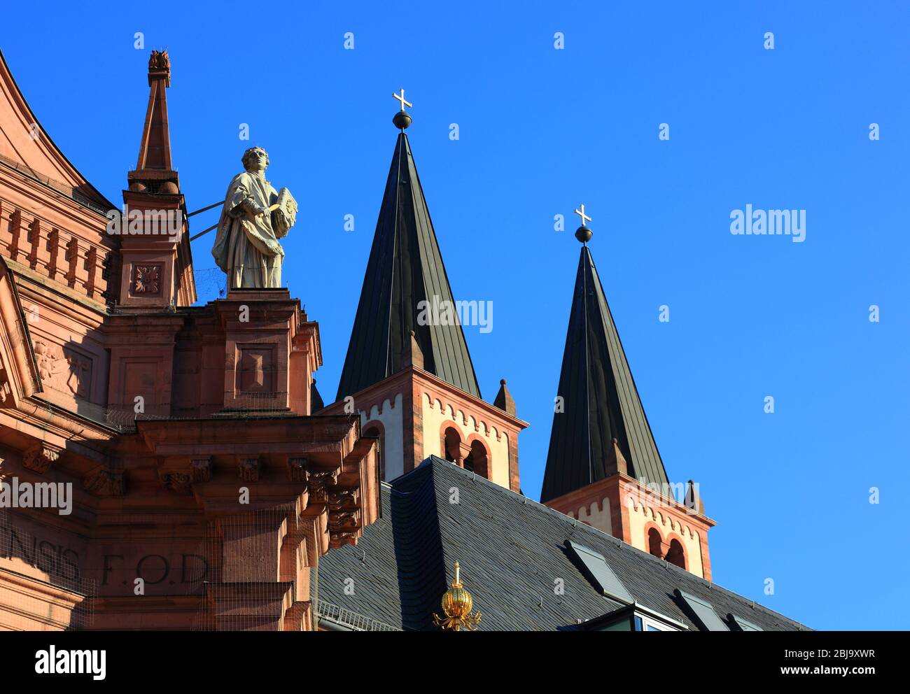 Detail Neumünster, Neumünster Johannes Evangelist und Johannes der Täufer, ehemaliges Kollegium-Kloster, Neumünster-Kloster, Kollegium-Kloster Stockfoto