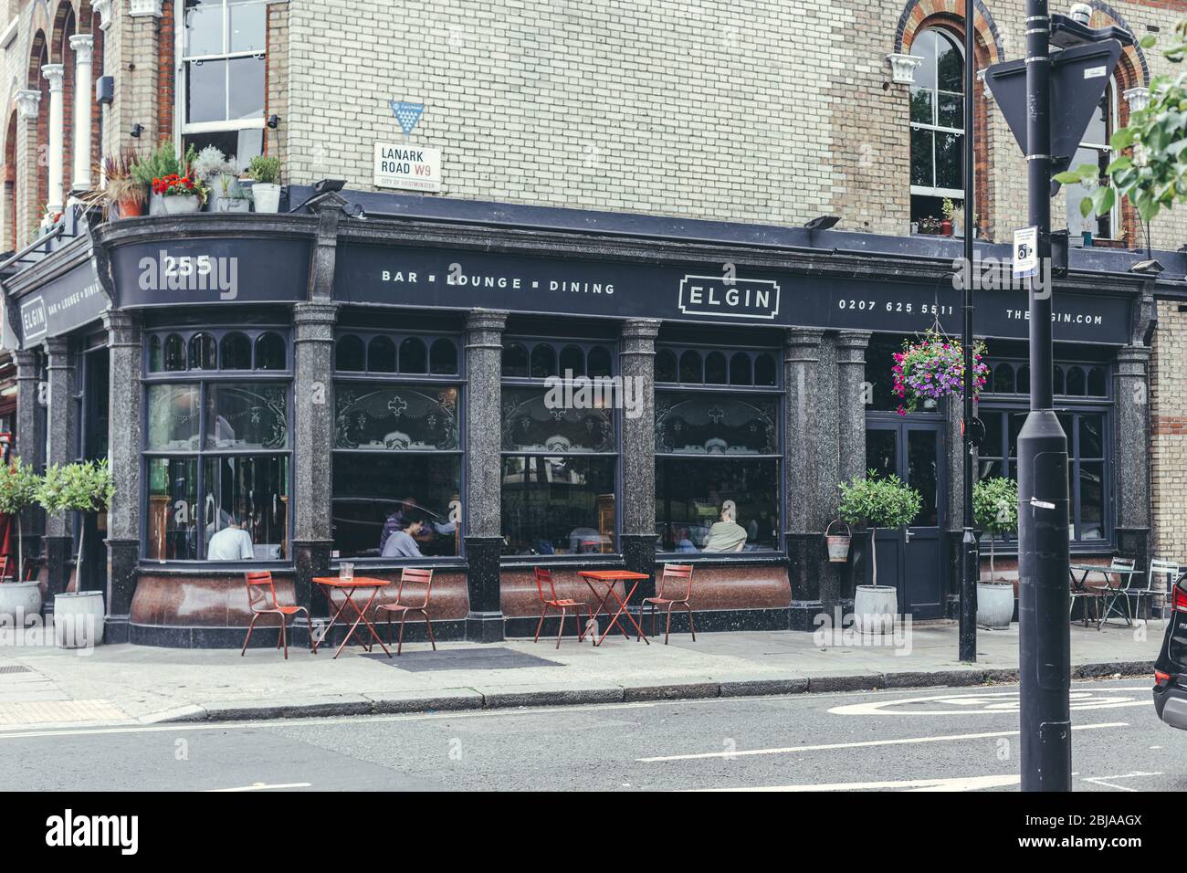 London/UK-30/7/18: Das Restaurant Elgin auf der Elgin Avenue in Maida Vale. Maida Vale ist ein wohlhabender, hauptsächlich Wohnbezirk, Teil der Stadt des Westens Stockfoto