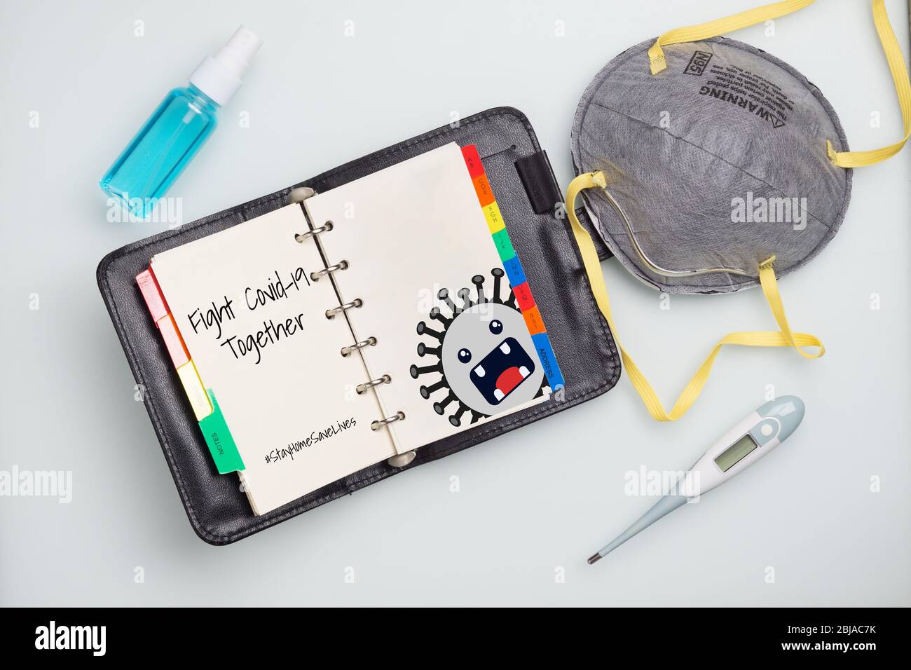 Kampf Covid-19 zusammen zu Hause bleiben Leben retten. Coronavirus Social Media Kampagne Konzept, zu Hause bleiben, gesund zu Hause für den Schutz Corona Virus concep Stockfoto