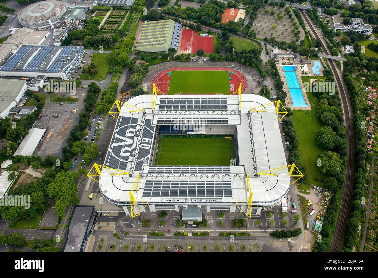 eal Borusseum, Signal Iduna Park Stadion Borussia Dortmund, 06.07.2016, Luftaufnahme, Deutschland, Nordrhein-Westfalen, Ruhrgebiet, Dortmund Stockfoto