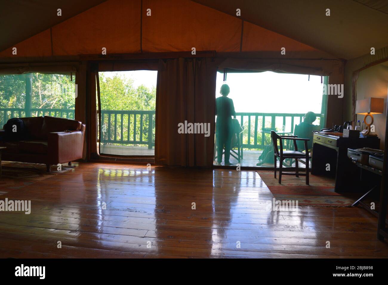 Glamping in Luxus-Safari-Zelt, Mara Engai Lodge, Masai Mara Reserve, Kenia Stockfoto