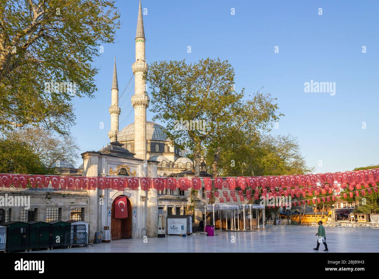 Eyup, Istanbul / Türkei - April 27 2020: Eyup Sultan Moschee Stockfoto