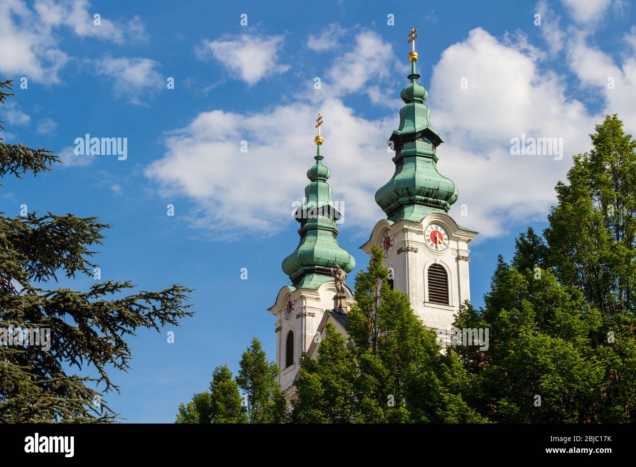 Barocke Türme der Szent Judas Tade-templom (St. Judas Thaddaeus Kirche) erbaut in 1740er Jahren, Sopron, Ungarn Stockfoto